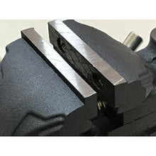 INGCO HBV082 Bench Vice With Anvil 60Mm